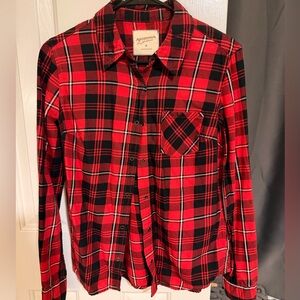 Arizona Jean Company Red and Black Plaid Button Down Shirt